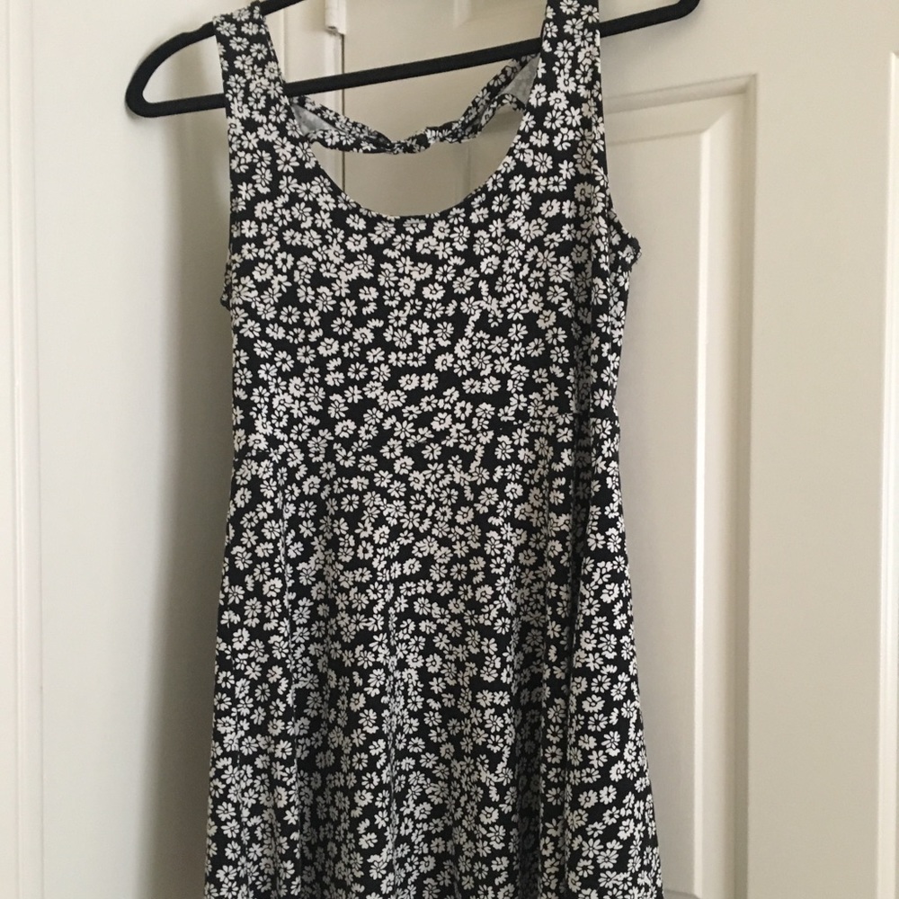 black & white floral dress